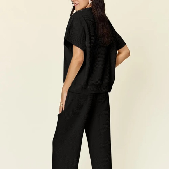 New. Adorable Textured Black Two-Piece Lounge Set - Picture 2 of 4